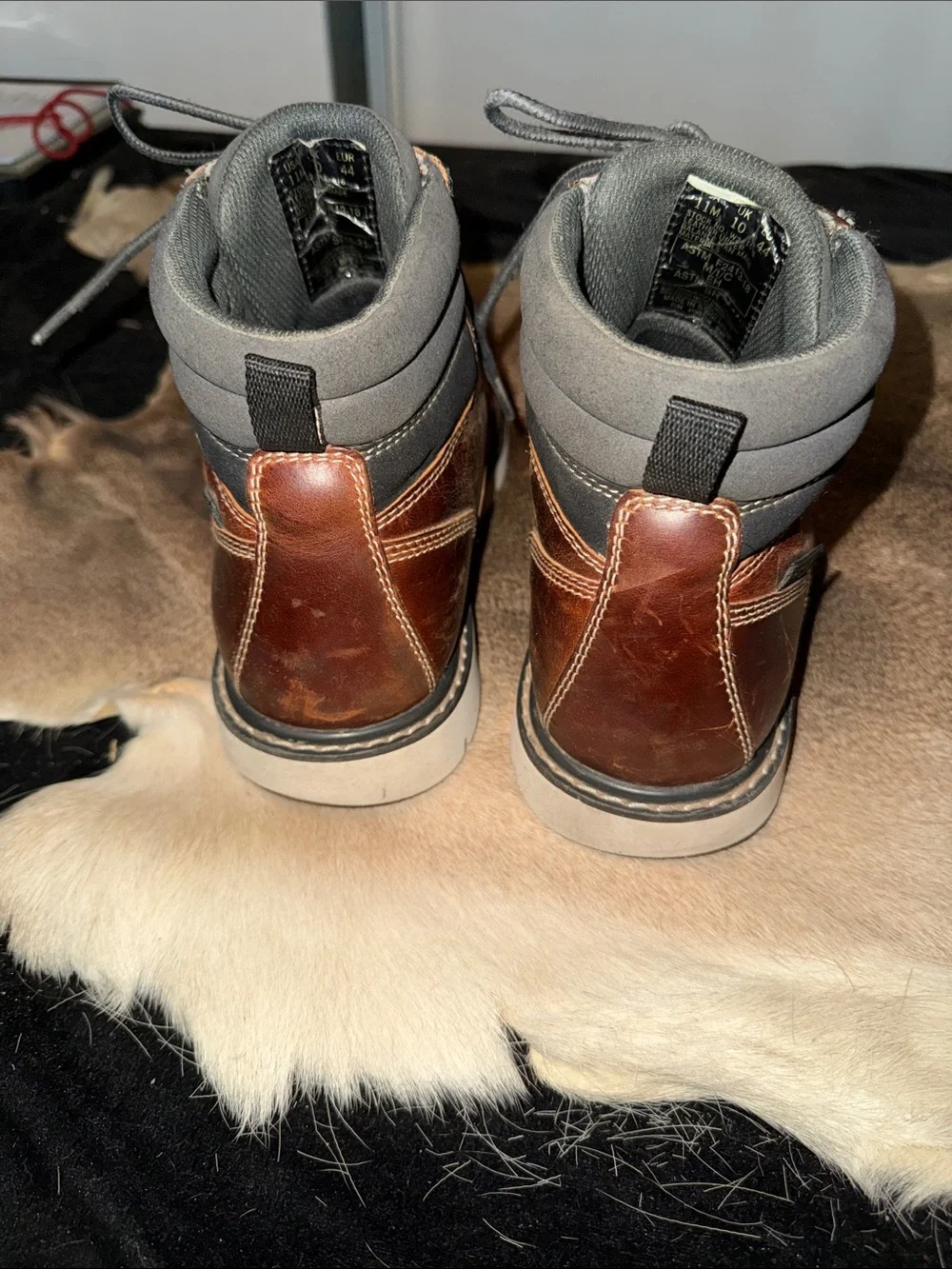 Wolverine Brown Leather Lace-Up Work Boots with Padded Collar
